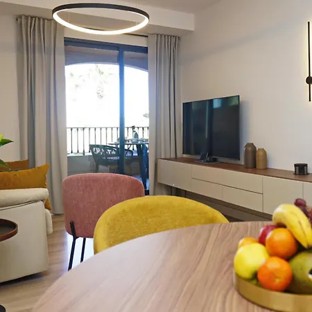 Апартаменты Paradise Vilamar 1 *